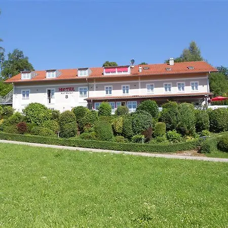 Hotel Auf Wolke 8 *